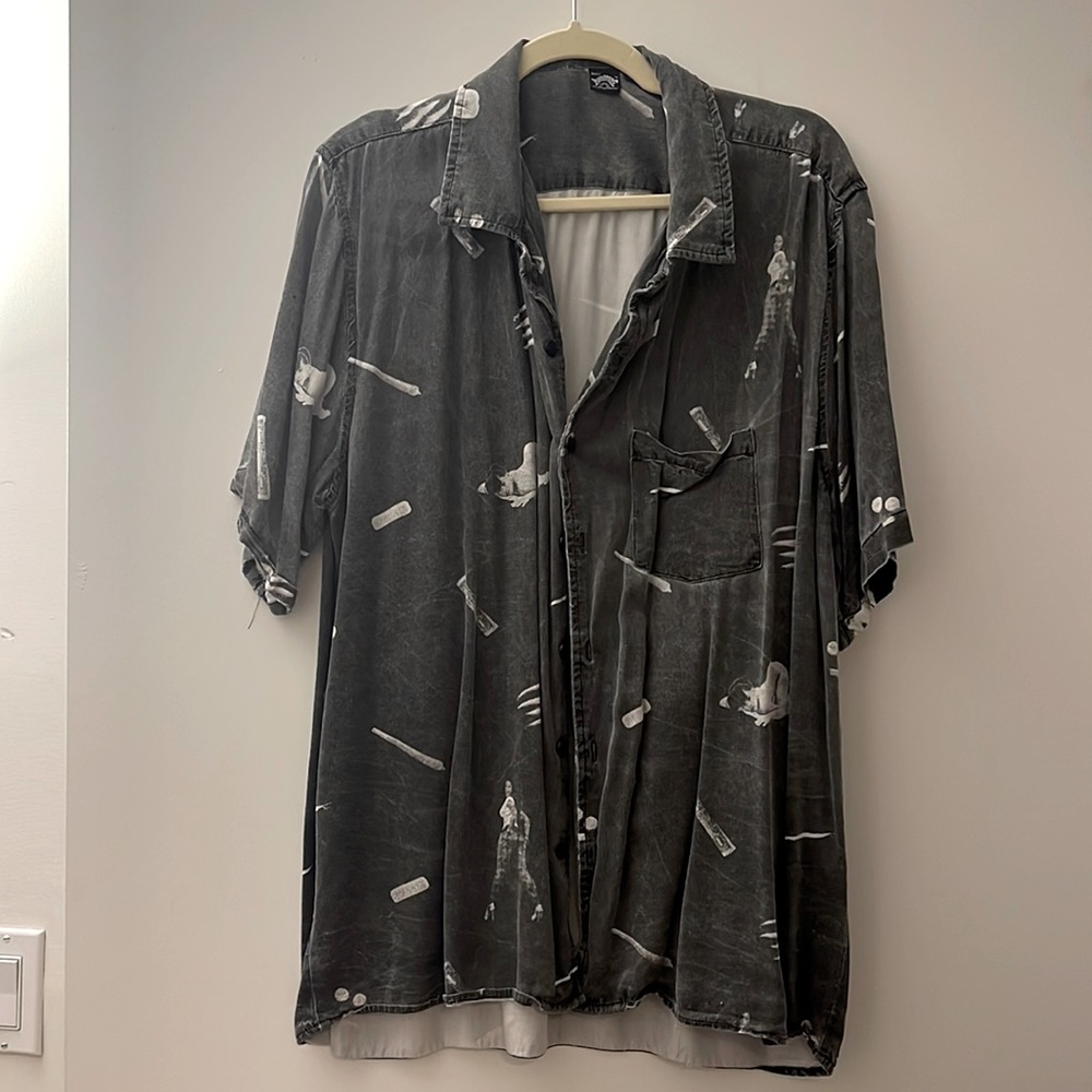 Made In Paradise XL STR***ER and BL*W Button Down